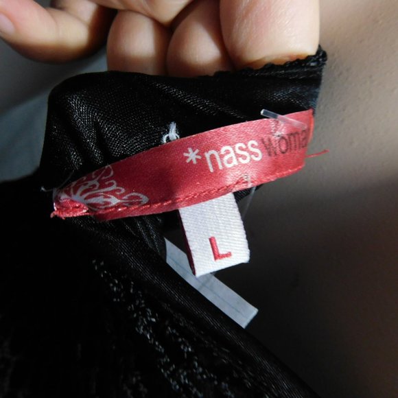 cuty nice top medium - Picture 5 of 5